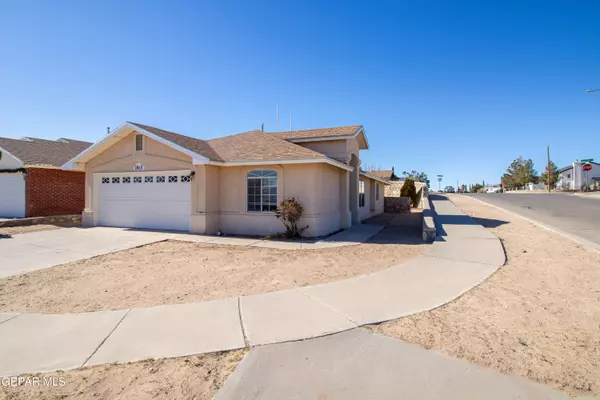 El Paso, TX 79928,1815 WENDY REED DR