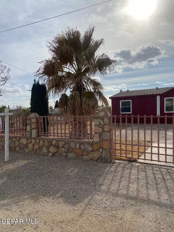 San Elizario, TX 79849,13112 BRIANA RD