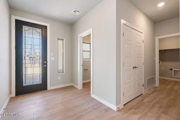 El Paso, TX 79934,12676 Polo Norte DR