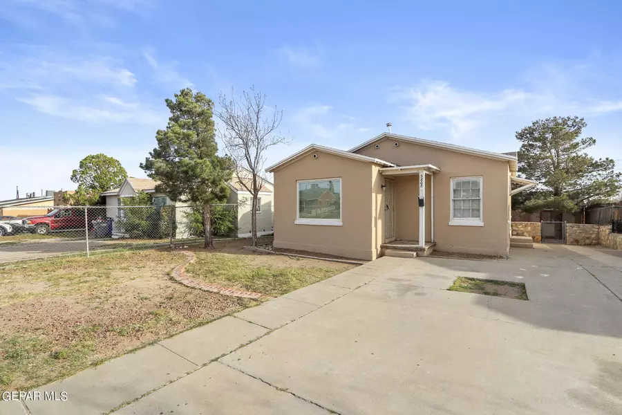 3808 Frankfort AVE, El Paso, TX 79930