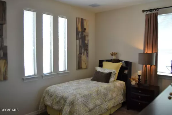 Santa Teresa, NM 88008,146 Sarah TRL