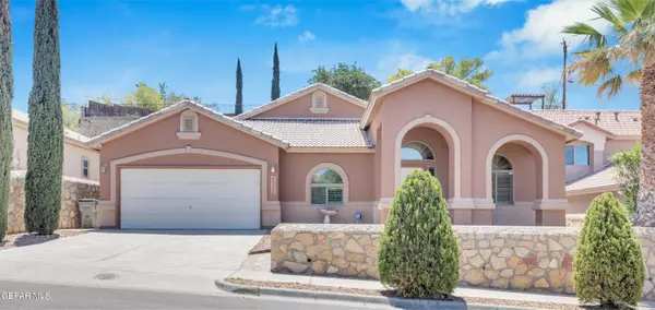 4220 Camelot Heights DR, El Paso, TX 79912