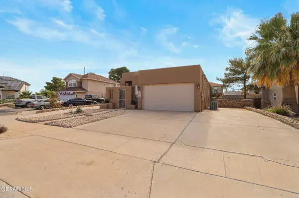 Horizon City, TX 79928,492 HORIZON HEIGHTS CIR