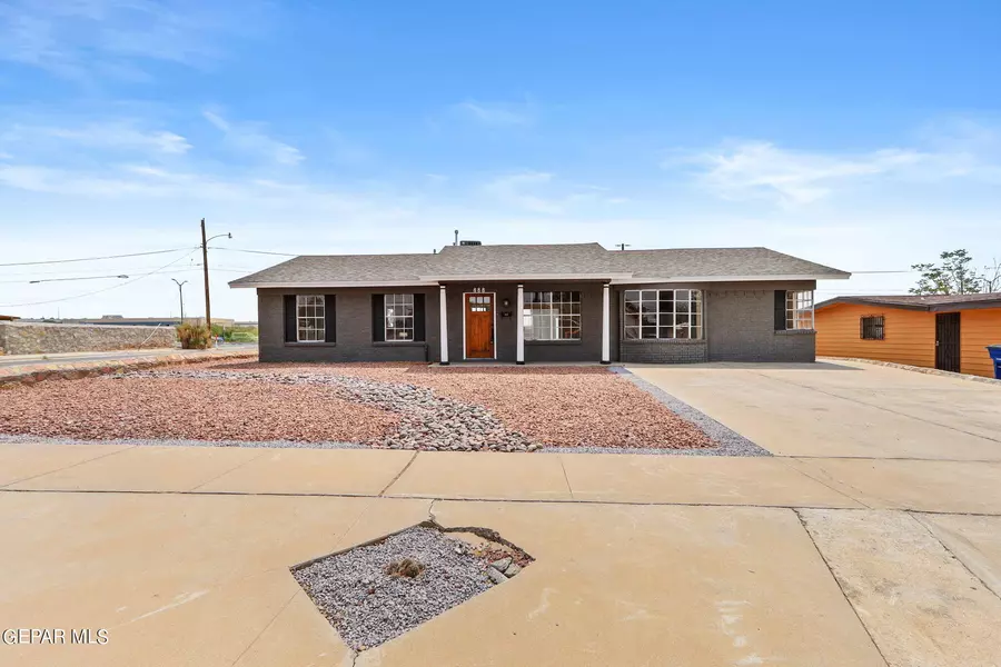 888 Mallett ST, El Paso, TX 79907