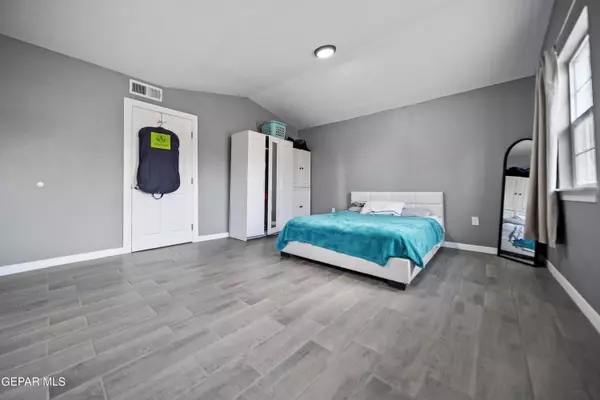 Socorro, TX 79927,421 Valle Palos Verdes DR