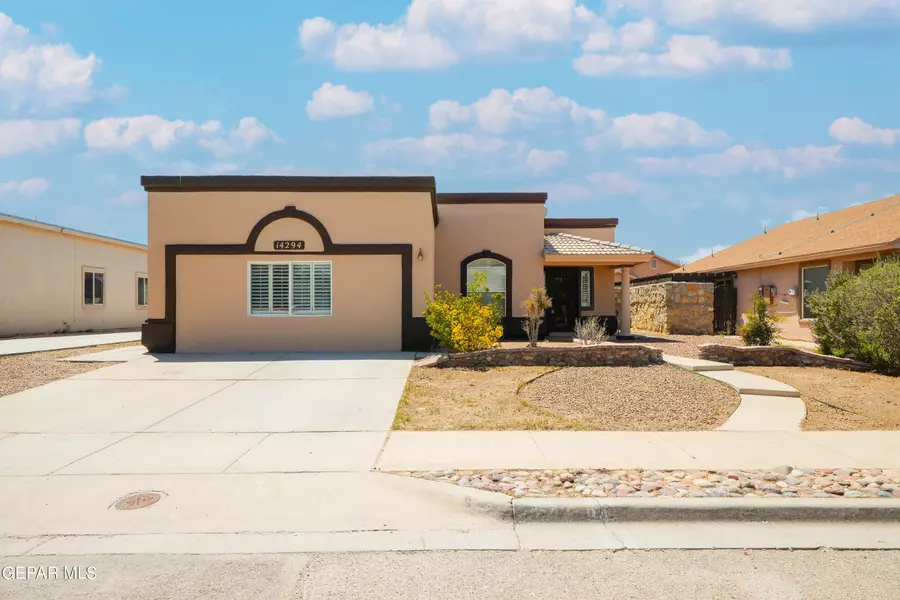 14294 DESERT CACTUS DR, Horizon City, TX 79928