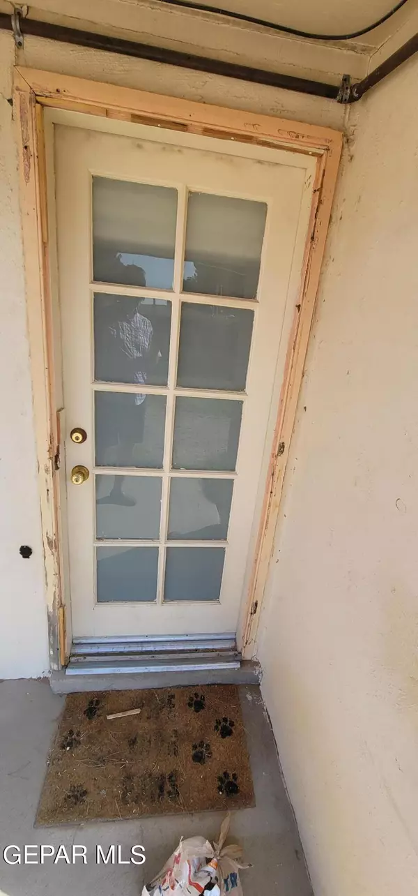 El Paso, TX 79922,312 Fairlawn LN