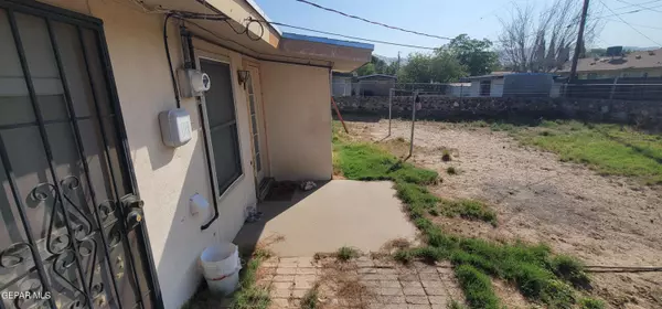 El Paso, TX 79922,312 Fairlawn LN