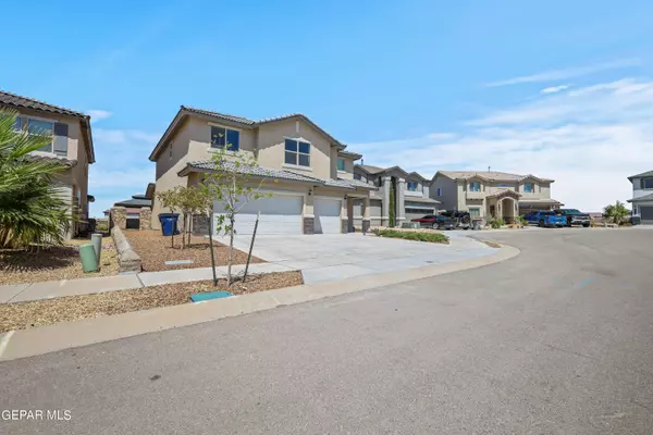 El Paso, TX 79911,7731 ENCHANTED VIEW DR