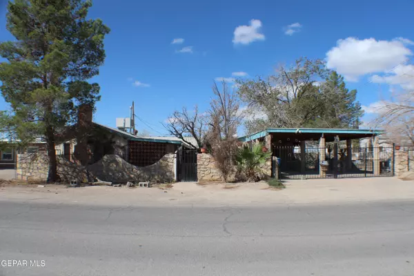 330 Passmore RD, Socorro, TX 79927