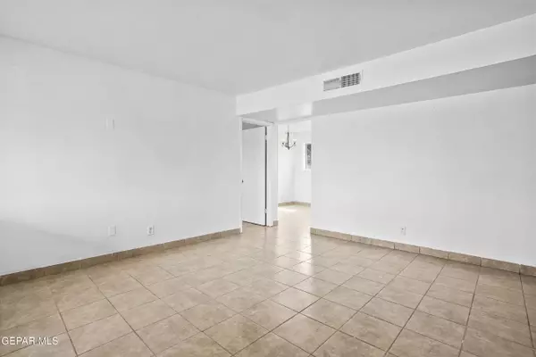 El Paso, TX 79924,5652 KENSINGTON CIR