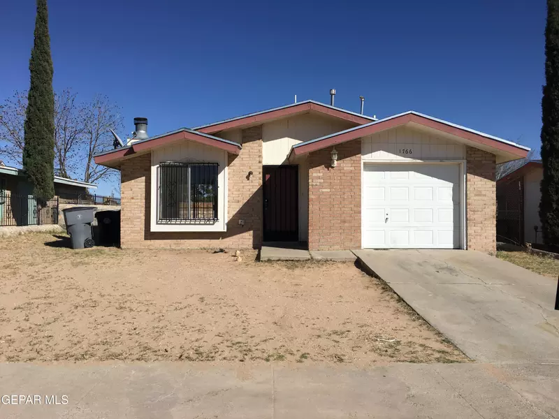 1766 MARLYS LARSON ST, El Paso, TX 79936