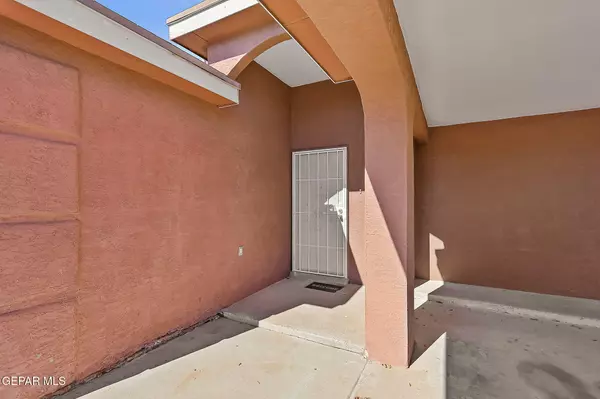 El Paso, TX 79932,5461 GATE RIDGE CIR