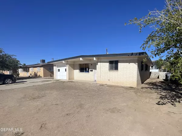 7113 Pear Tree LN, El Paso, TX 79915