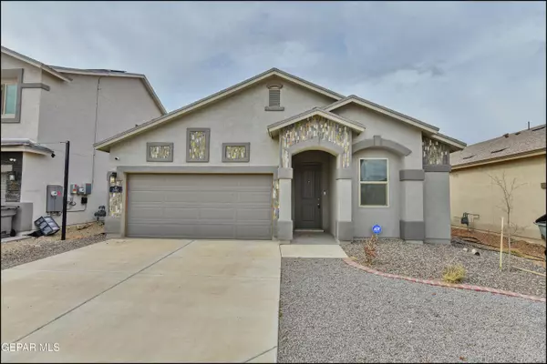 El Paso, TX 79938,3961 DESERT BLUFF DR