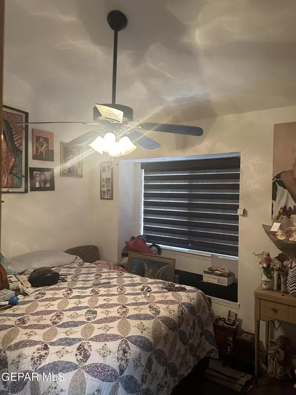El Paso, TX 79936,1540 SIERRA DE ORO DR