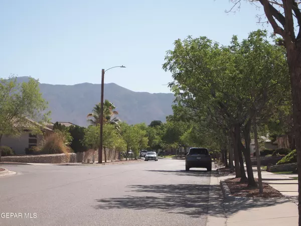 El Paso, TX 79912,7012 DIAMOND RIDGE DR