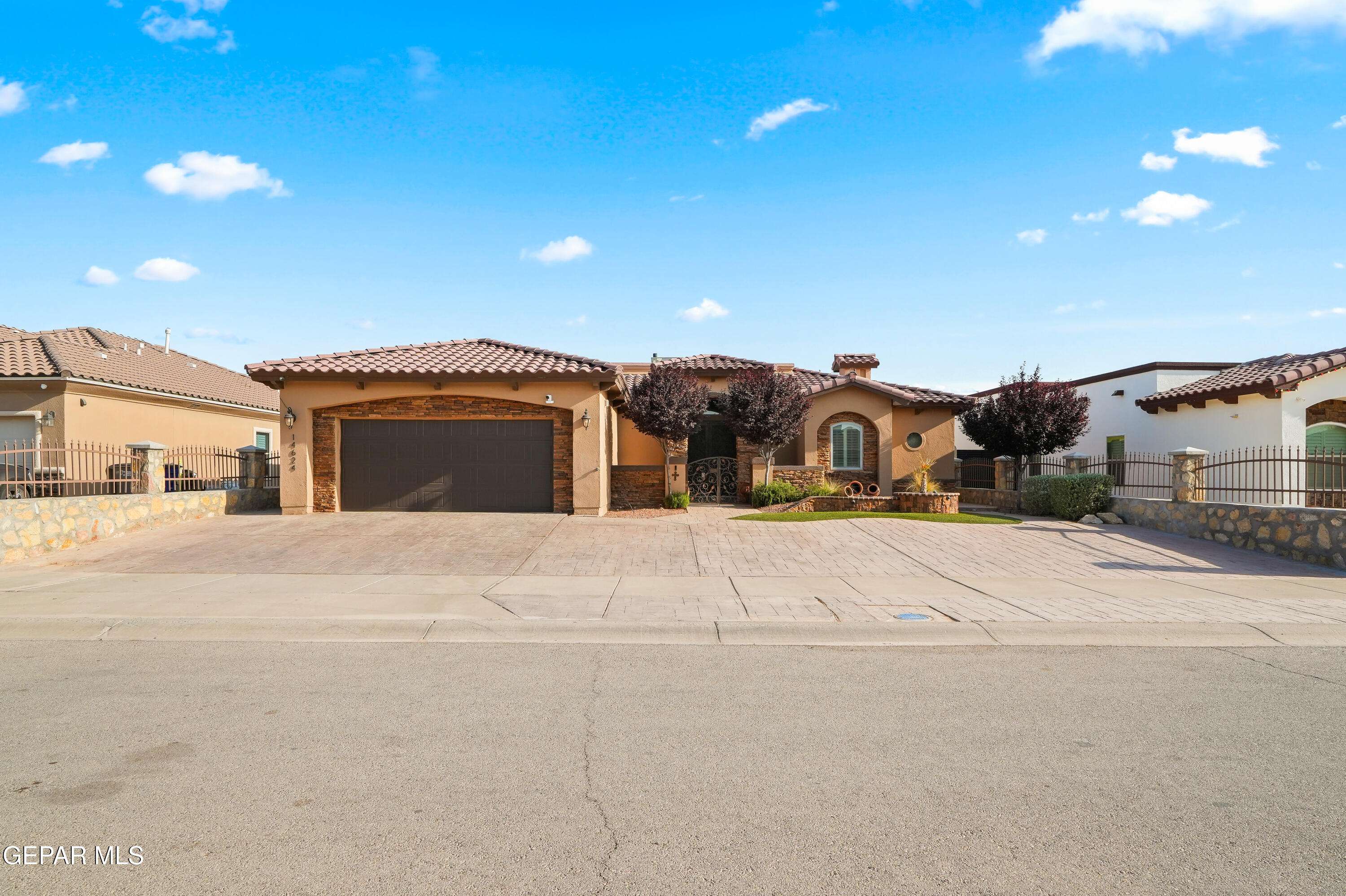 14624 LONG SHADOW AVE, El Paso, TX 79938
