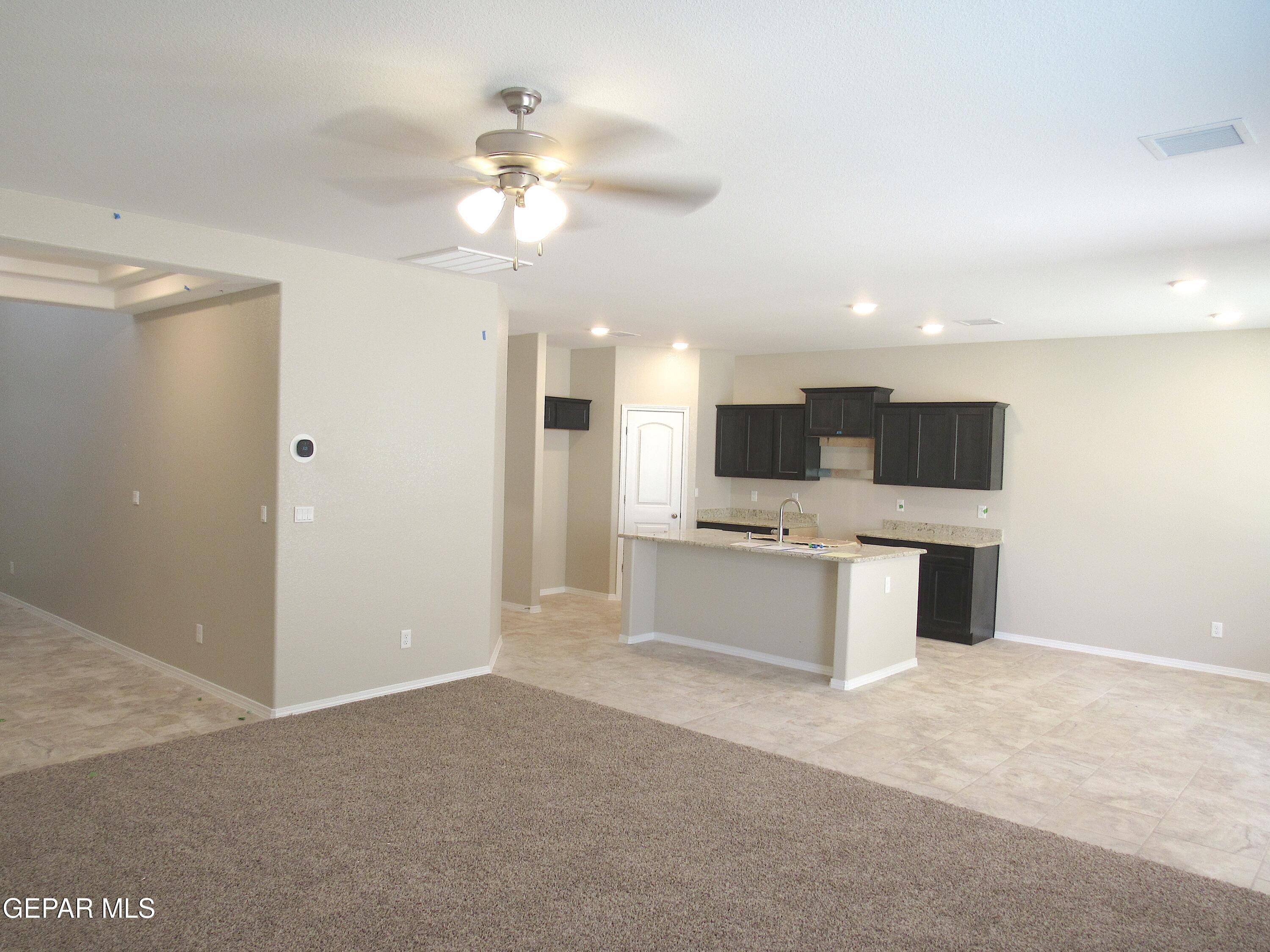 El Paso, TX 79928,1689 Asbury ST