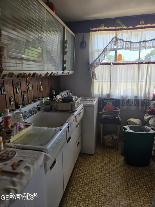 El Paso, TX 79905,6239 Tesuque DR