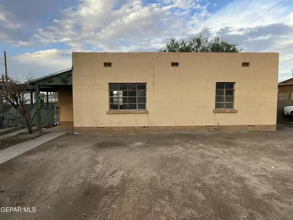 320 Edith DR,  El Paso,  TX 79915