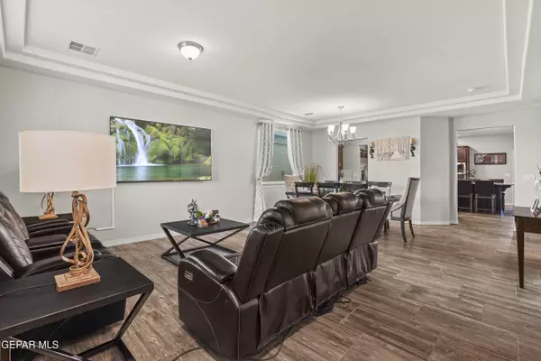 El Paso, TX 79928,13081 AERODROME AVE