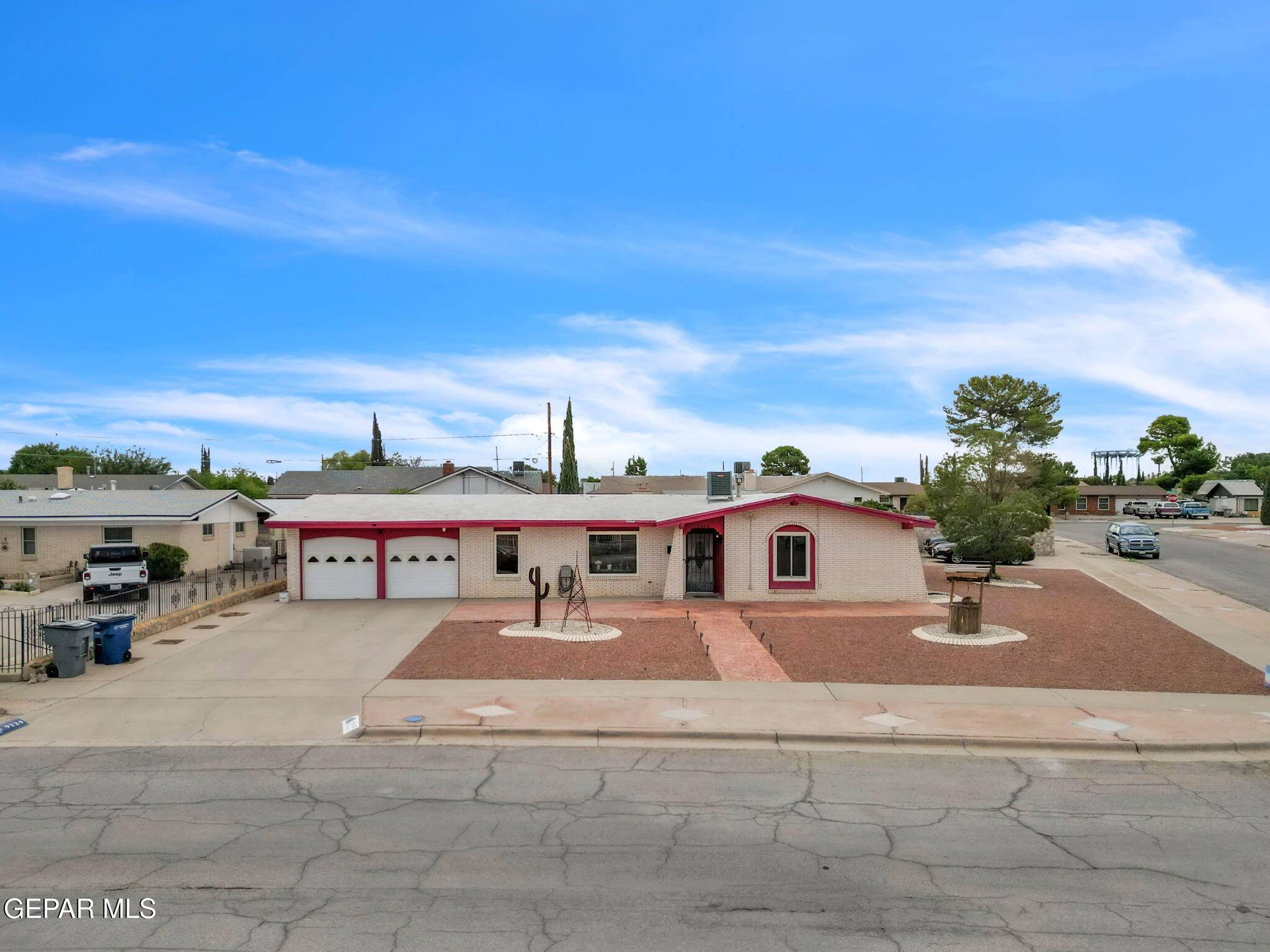 El Paso, TX 79925,9329 MOYE DR