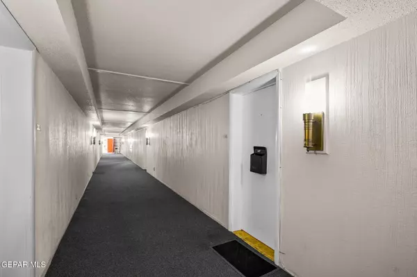 El Paso, TX 79912,252 Shadow Mountain #F6