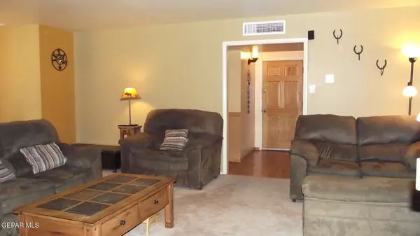 El Paso, TX 79904,8711 Magnetic DR