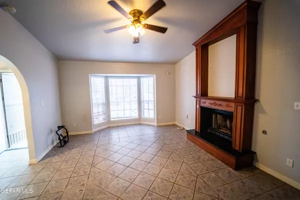 El Paso, TX 79928,12448 ANGIE BOMBACH AVE