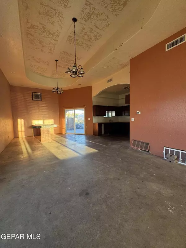 El Paso, TX 79932,6428 YERBA VERDE DR