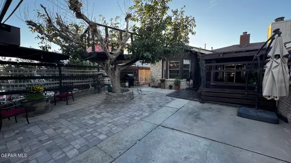 837 DESTELLO RD, El Paso, TX 79907