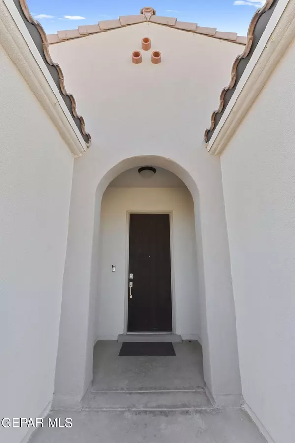 El Paso, TX 79928,237 EMERALD SUN DR