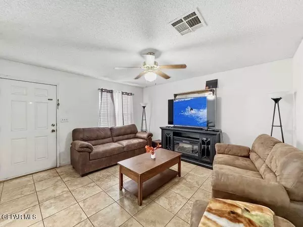 El Paso, TX 79938,12237 TIERRA MAYA DR