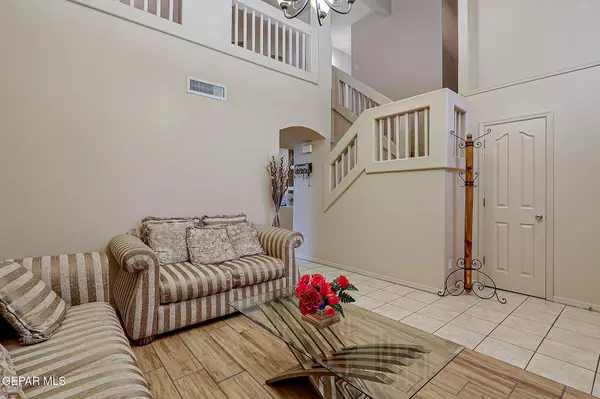 Socorro, TX 79927,405 Santorini CT