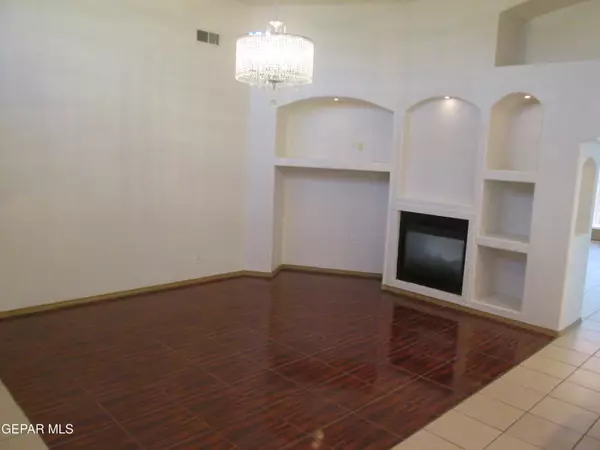 El Paso, TX 79928,13737 Paseo Sereno DR