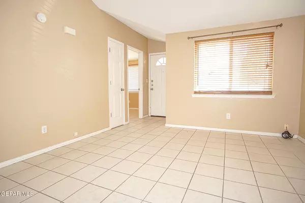 El Paso, TX 79936,1553 Rebecca Ann DR #B