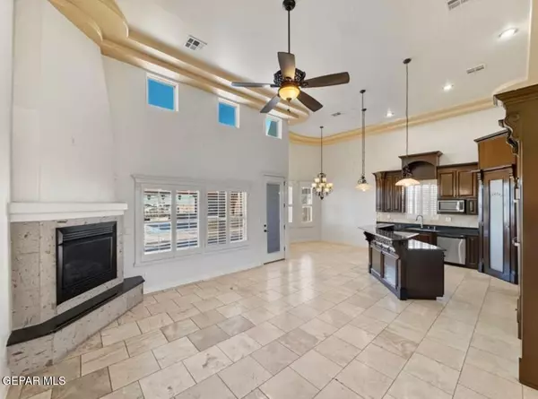 El Paso, TX 79911,1695 Catesby WAY