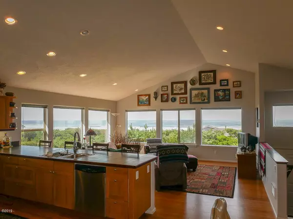 Waldport, OR 97394,4468 NW Hidden Lake LOOP