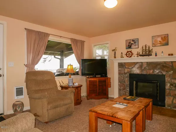 Waldport, OR 97394,780 SW Pacific Coast HWY