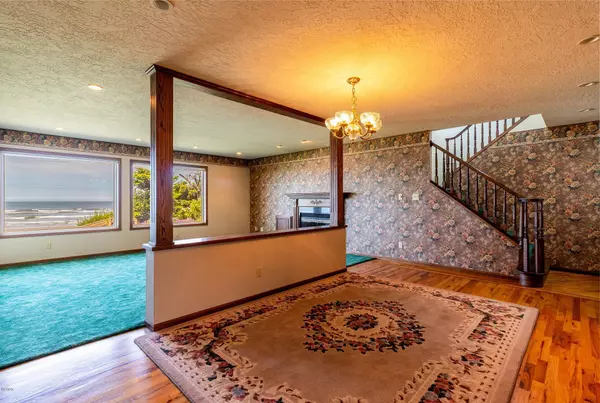 Waldport, OR 97394,4986 SW Surf Pines LN