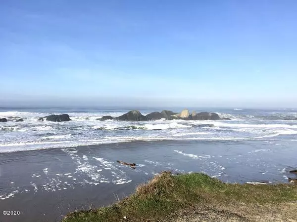 Waldport, OR 97394-9235,560 SW Green DR