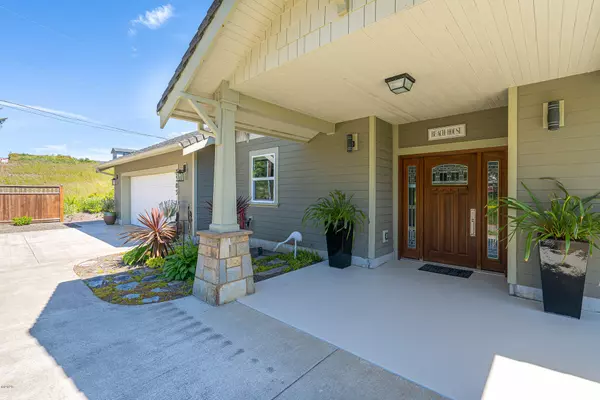 Waldport, OR 97394,3385 SW Pacific Coast Hwy