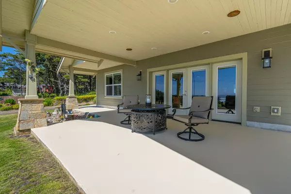 Waldport, OR 97394,3385 SW Pacific Coast Hwy