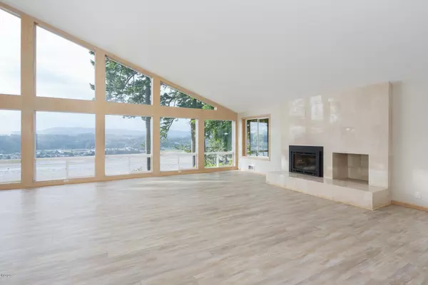 Waldport, OR 97394,769 NW Highland DR