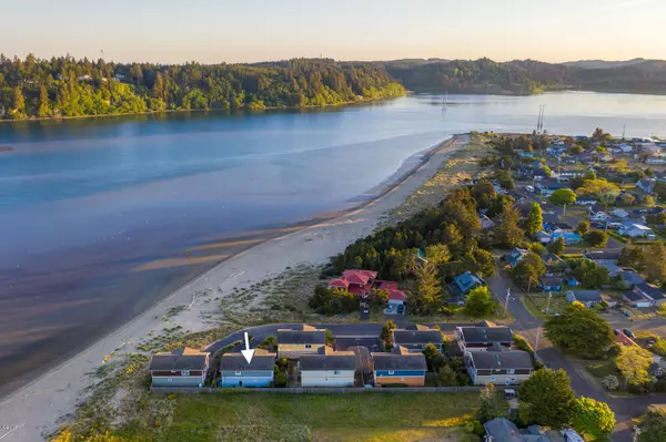 Waldport, OR 97394,255 NW Fayette ST