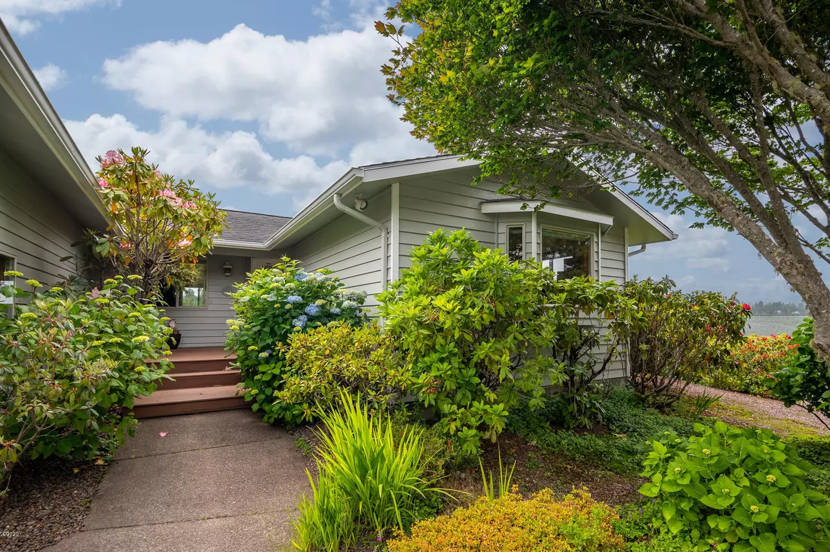 Waldport, OR 97394,430 SW OVERLOOK DR