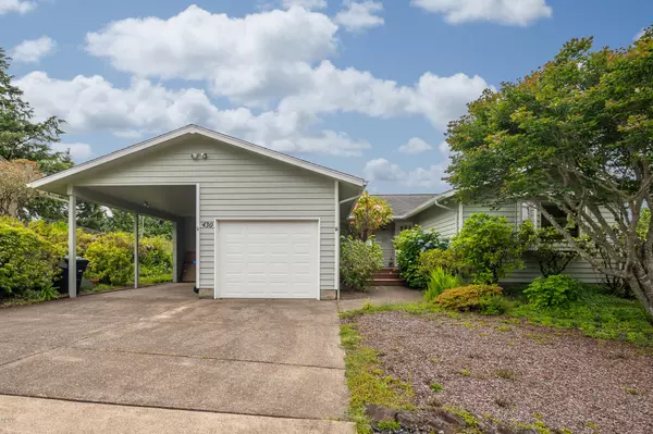 Waldport, OR 97394,430 SW OVERLOOK DR