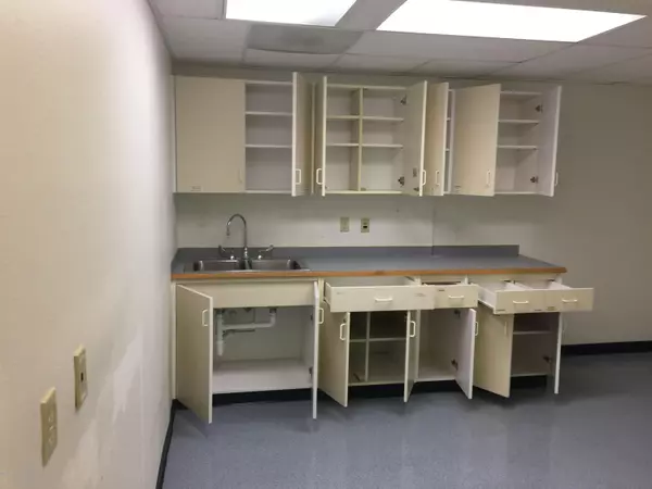 Waldport, OR 97394,150-160 SW Highway 101