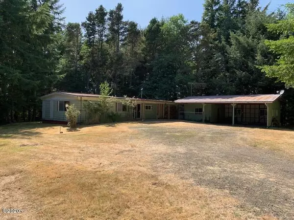 336 N Deer Hill DR, Waldport, OR 97394